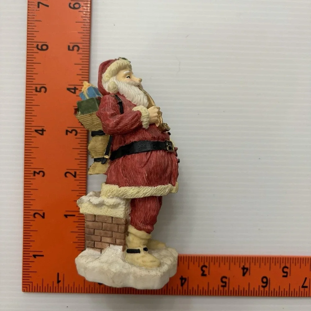 Vintage 1992 Santa By Chimney With Gift Sack Smoking Pipe Resin Figurine